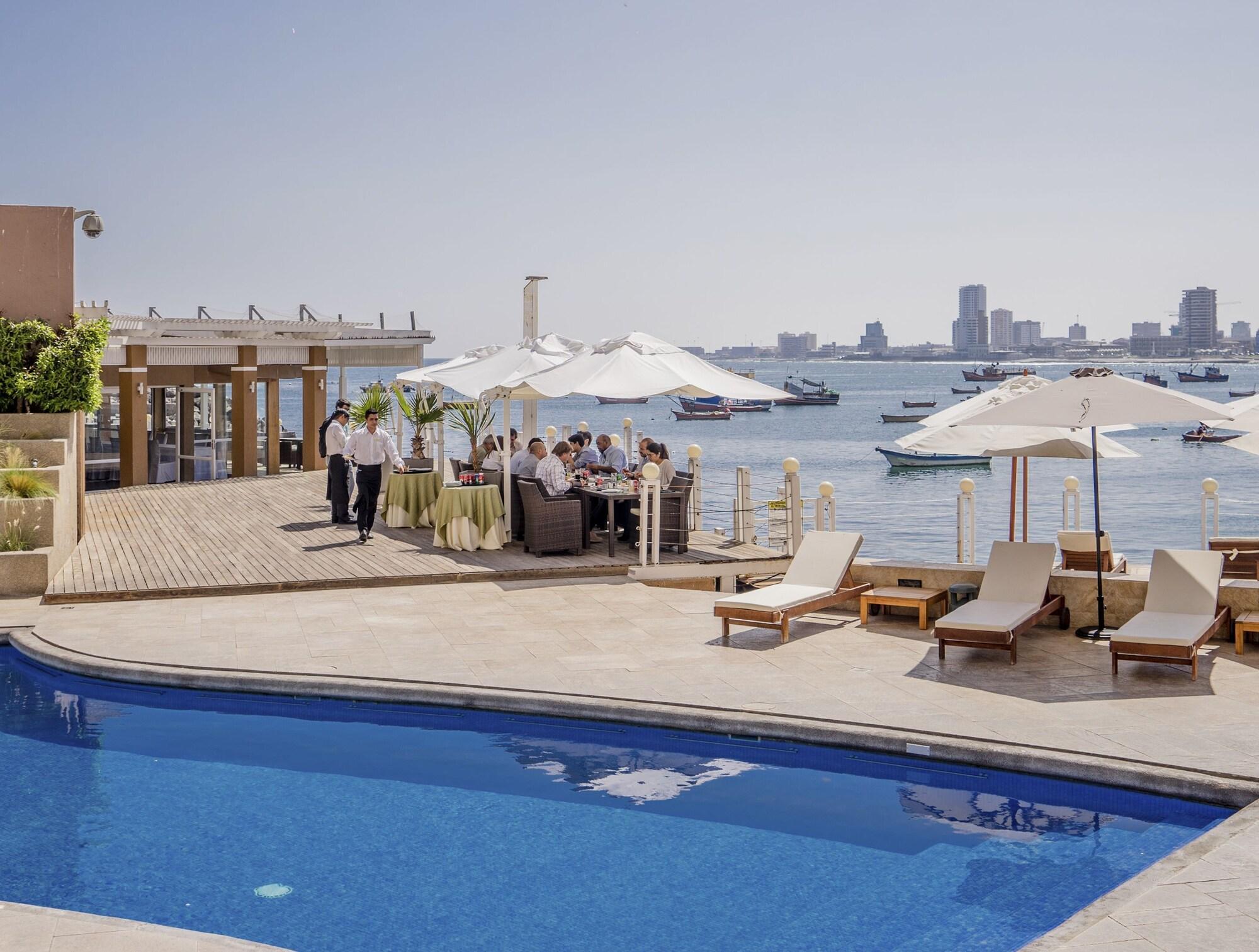 Terrado Suites Ікіке Екстер'єр фото